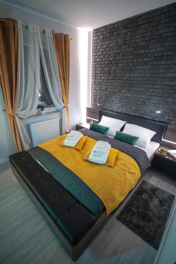 Apartament W Cieplicach Deluxe Jelenia Góra Esterno foto