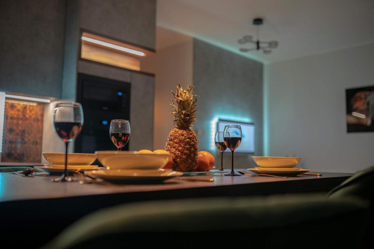 Apartament W Cieplicach Deluxe Jelenia Góra Esterno foto